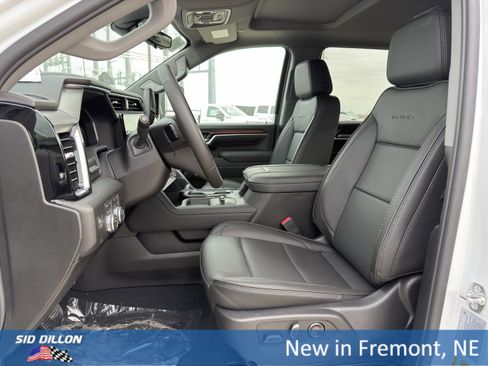 New 2026 GMC Sierra 2500 Denali w/ Denali Reserve Package image 17