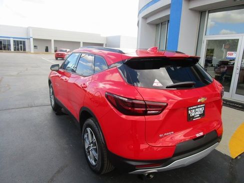 Certified 2023 Chevrolet Blazer LT w/ Convenience Package image 3