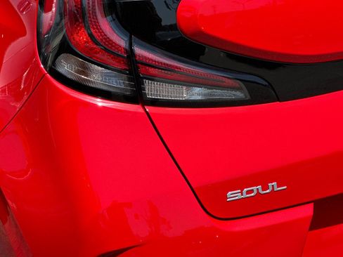 Certified 2023 Kia Soul EX FWD image 36