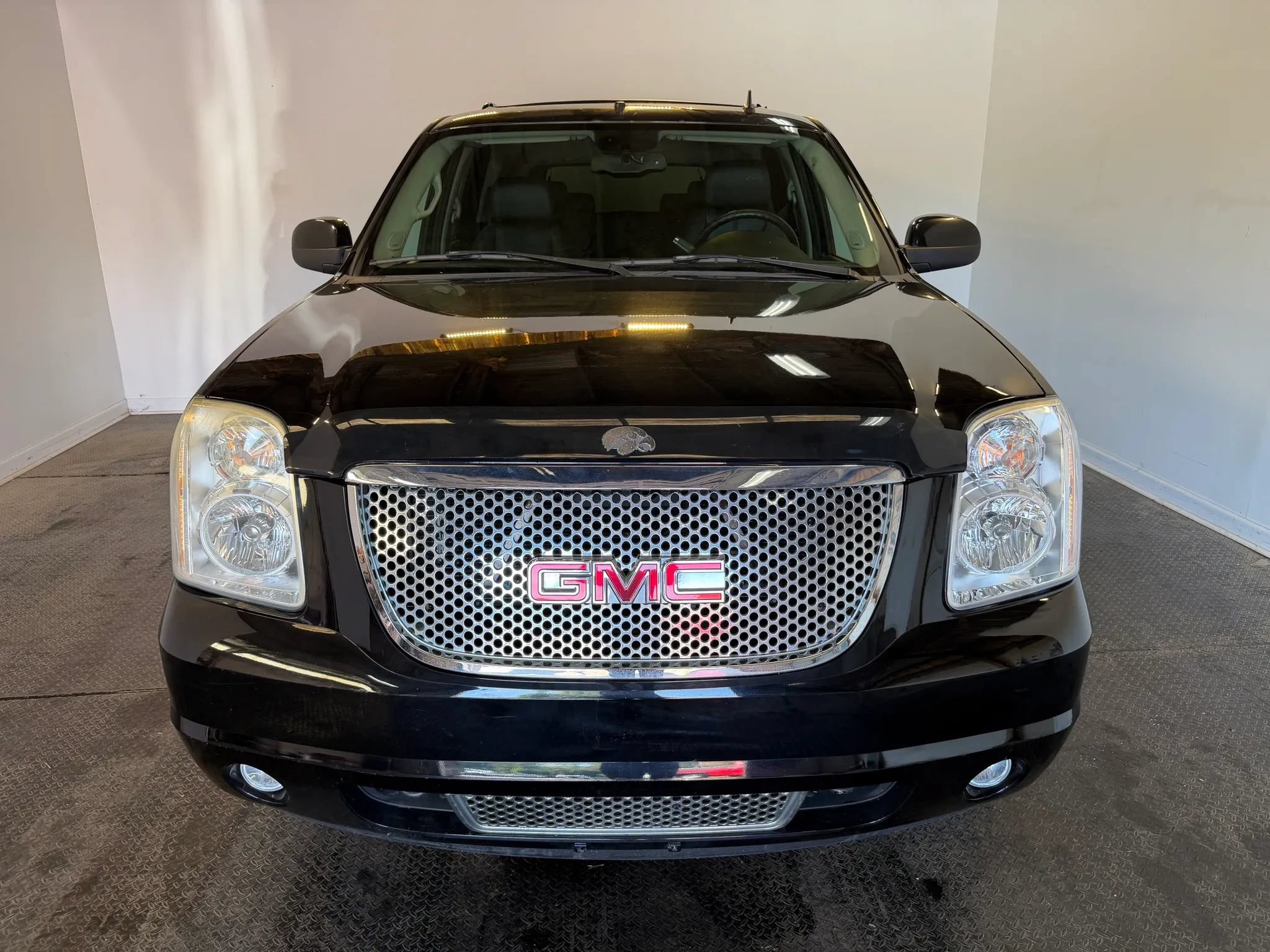 Used 2007 GMC Yukon Denali AWD/4WD image 3