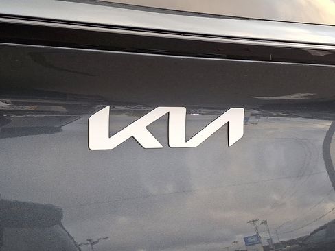 Used 2023 Kia Sportage LX image 29