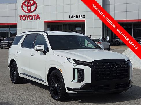 Used 2024 Hyundai Palisade Calligraphy image 1