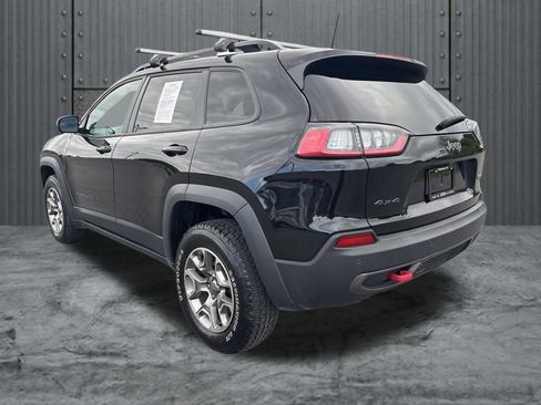 Used 2022 Jeep Cherokee Trailhawk w/ Sun, Sound & Nav Group AWD/4WD image 5