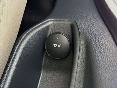 Certified 2021 Ford EcoSport S image 30