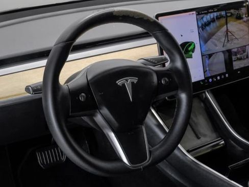 Used 2020 Tesla Model 3 Long Range AWD/4WD image 23