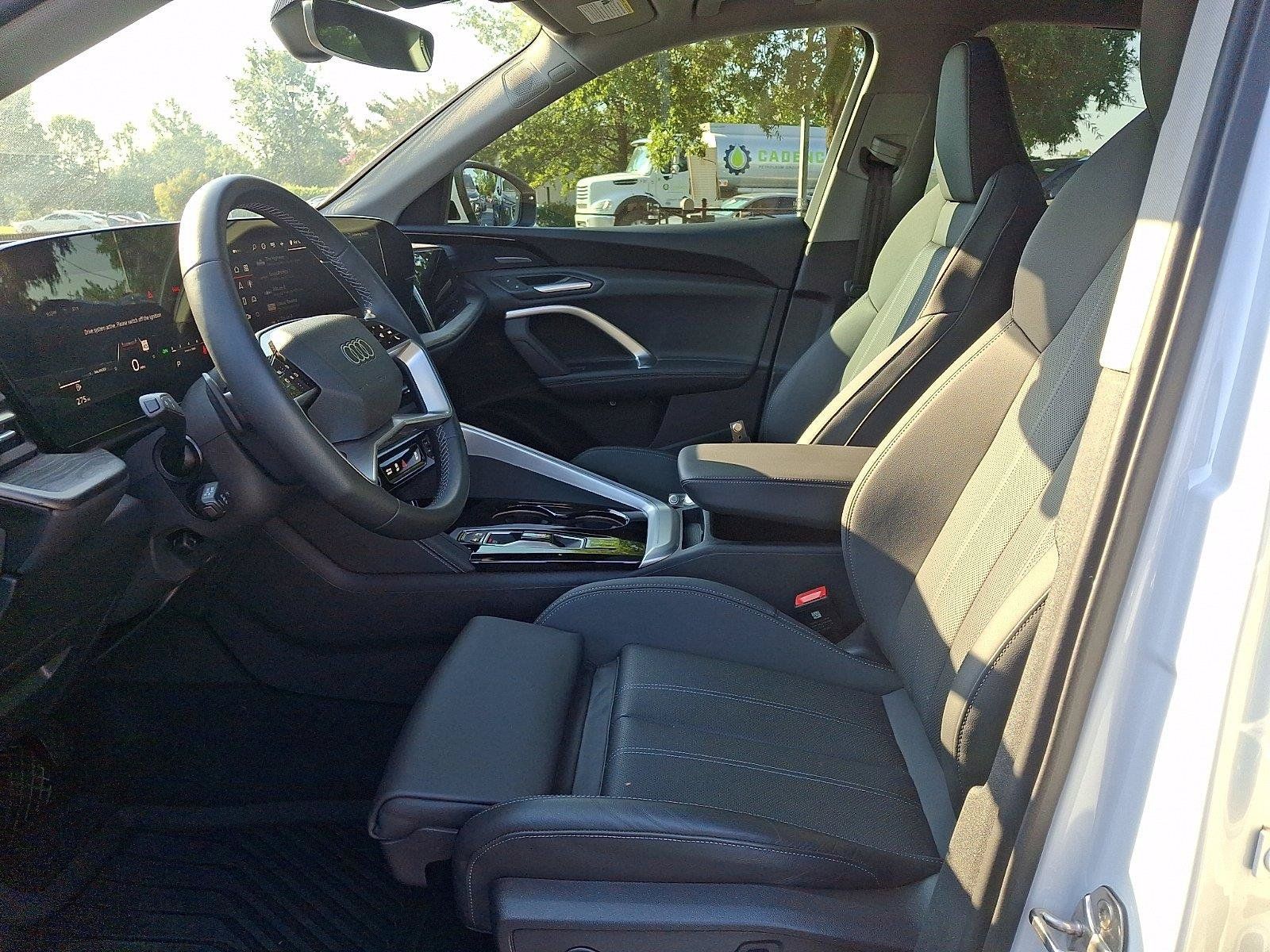 Used 2025 Audi Q5 Premium w/ Premium Plus AWD/4WD image 13