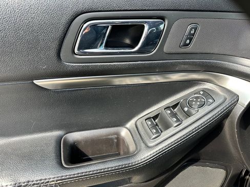 Used 2017 Ford Explorer 4WD Police Interceptor image 13