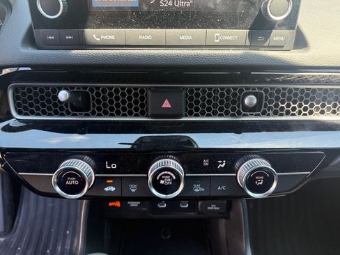 Used 2025 Honda Civic Sport image 12