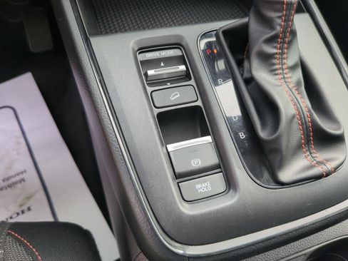 Certified 2025 Honda CR-V Sport image 30
