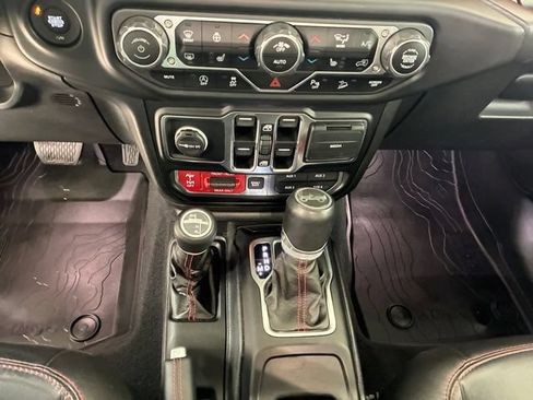 Used 2020 Jeep Wrangler Unlimited Rubicon AWD/4WD image 21