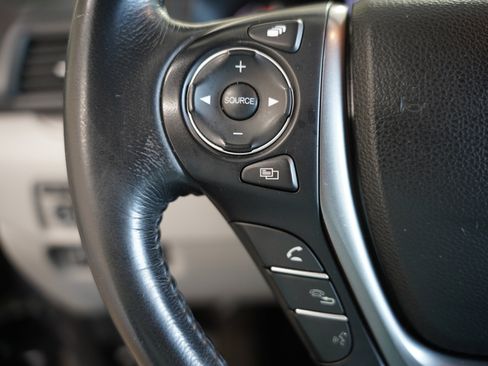 Used 2017 Honda Ridgeline RTL-T image 13