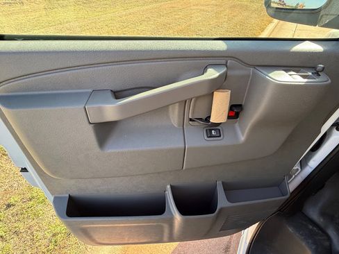 Used 2025 GMC Savana 2500 Work Van w/ Driver Convenience Package image 12