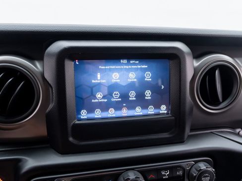 Used 2022 Jeep Wrangler Unlimited Sport AWD/4WD image 21