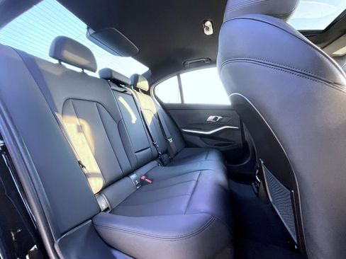 Used 2020 BMW 330i xDrive Sedan w/ Convenience Package image 19