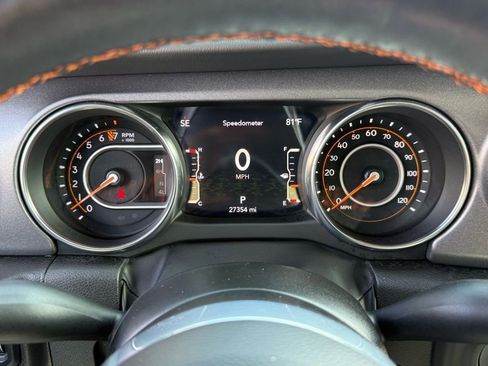 Used 2023 Jeep Gladiator Mojave w/ Cold Weather Group image 29