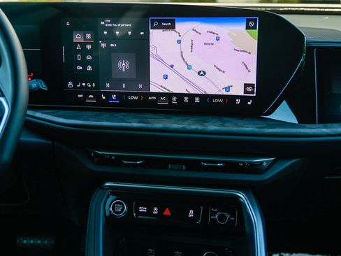 Used 2025 Audi Q5 Prestige image 14