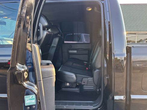 Used 2016 Ford F350 Lariat w/ Chrome Package image 22