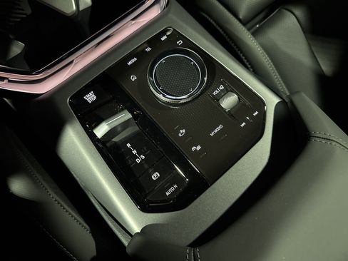 New 2026 BMW X3 xDrive30 w/ Premium Package image 18