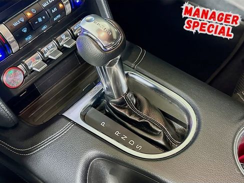 Used 2022 Ford Mustang GT Premium w/ Equipment Group 401A RWD image 19