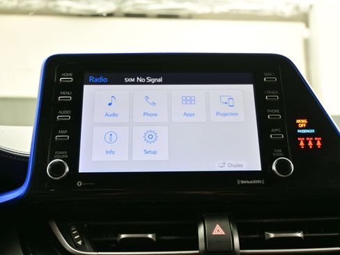 Used 2021 Toyota C-HR XLE FWD image 18