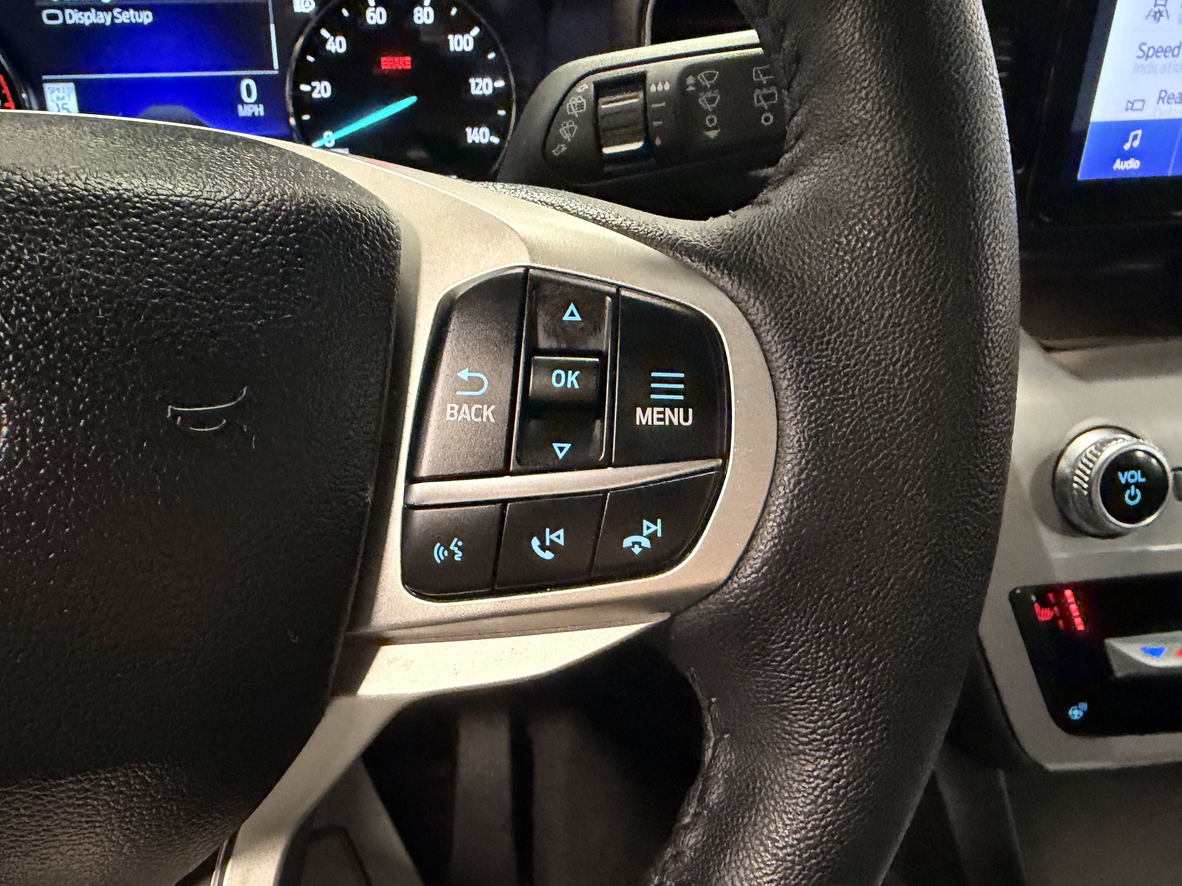 Used 2024 Ford Explorer XLT w/ Equipment Group 202A AWD/4WD image 13