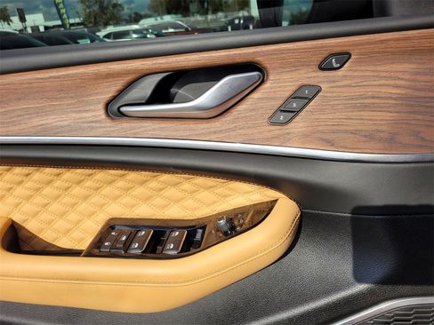 Used 2023 Jeep Grand Cherokee L Summit w/ Advanced Protech Group IV image 25