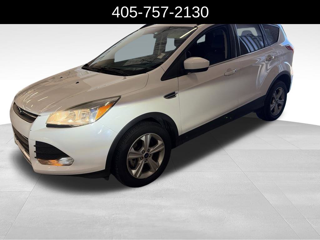Used 2016 Ford Escape SE w/ SE Leather Comfort Package FWD image 1