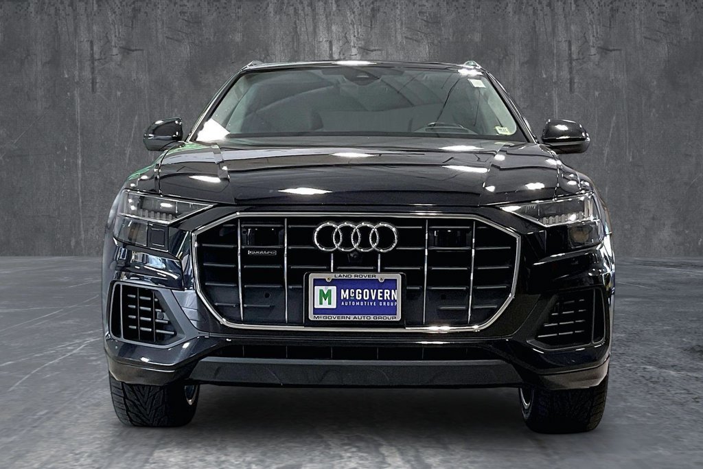 Used 2019 Audi Q8 Prestige w/ Luxury Package AWD/4WD image 2