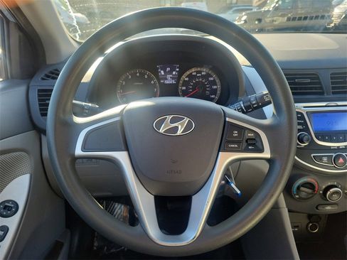 Used 2012 Hyundai Accent GS image 22