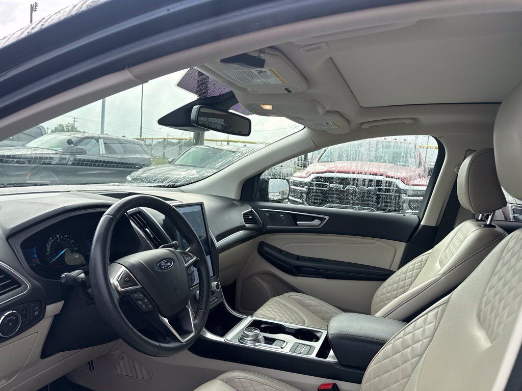 Used 2023 Ford Edge Titanium AWD/4WD image 7