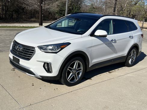 Used 2017 Hyundai Santa Fe SE Ultimate image 5