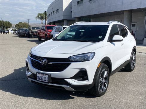 Used 2021 Buick Encore GX Select image 1