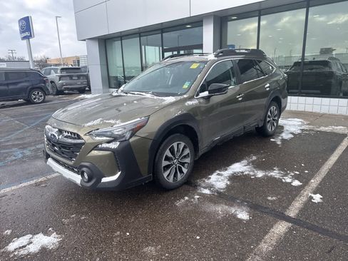 Used 2023 Subaru Outback Limited image 1