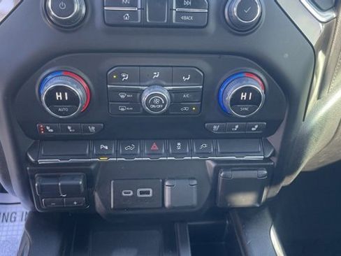 Used 2022 Chevrolet Silverado 3500 High Country image 19