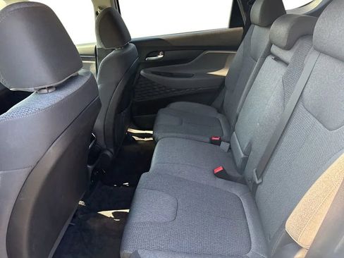 Used 2019 Hyundai Santa Fe SE image 28