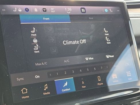 Used 2023 Jeep Grand Cherokee L Limited w/ Luxury Tech Group II image 22