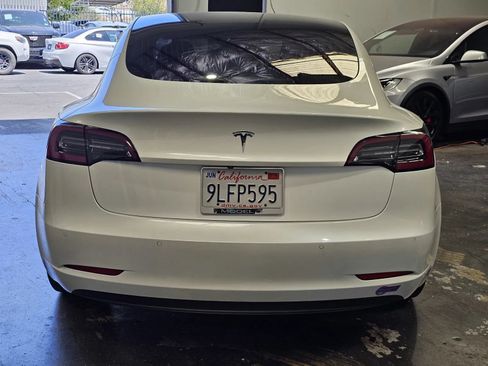 Used 2019 Tesla Model 3 Standard Range Plus RWD image 3