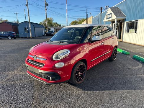 Used 2018 FIAT 500L Pop w/ Premium Group image 3