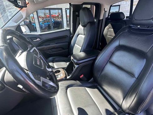 Used 2022 GMC Canyon Elevation w/ Elevation Premium Package RWD image 11