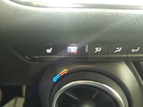 Used 2023 Chevrolet Blazer LT w/ Convenience Package image 12