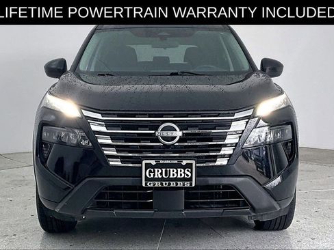 Used 2024 Nissan Rogue SV FWD image 4
