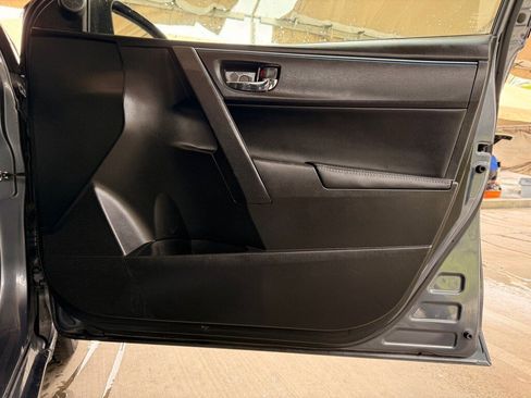 Used 2014 Toyota Corolla S Premium w/ Driver Convenience Package image 30