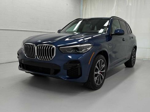 Used 2023 BMW X5 xDrive45e w/ M Sport Package image 4
