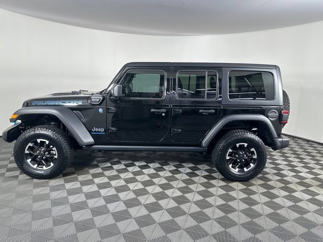 Used 2024 Jeep Wrangler Unlimited Rubicon 4xe w/ Technology Group AWD/4WD image 28