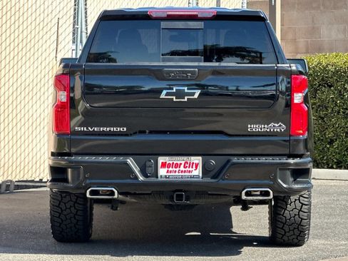 Used 2022 Chevrolet Silverado 1500 High Country w/ LPO, Dark Essentials Package AWD/4WD image 5