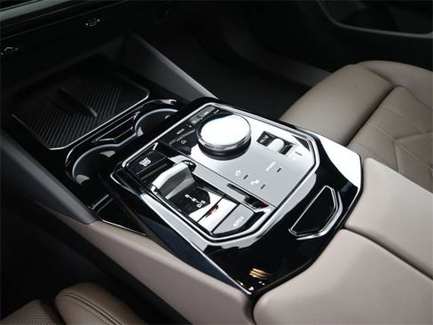 New 2026 BMW 530i w/ Premium Package image 9