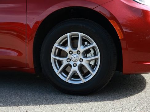 New 2026 Chrysler Pacifica Select image 5