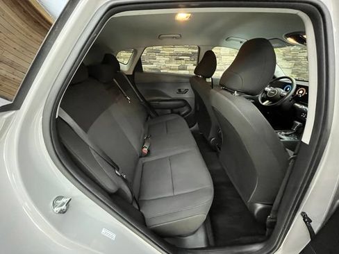Used 2024 Hyundai Kona SEL AWD/4WD image 39