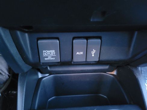Used 2016 Honda Fit LX image 32