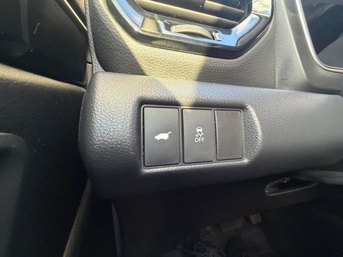 Used 2025 Honda Pilot EX-L image 24